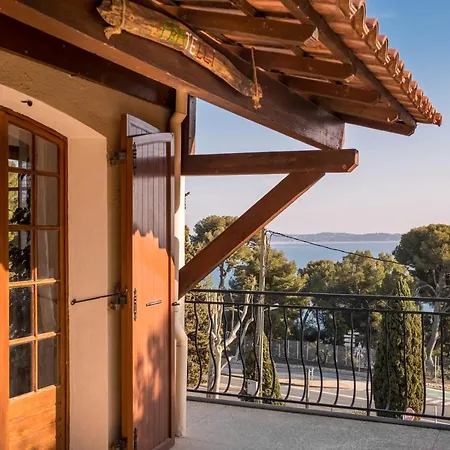 Pensionat La Maison Fratelli Hyères