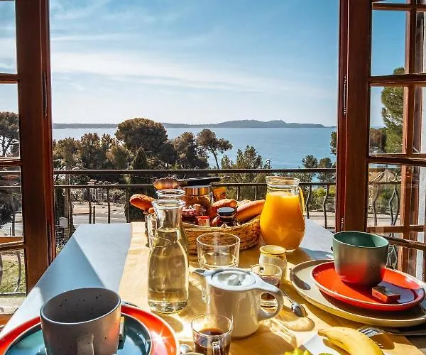 La Maison Fratelli Гостевой дом Йер